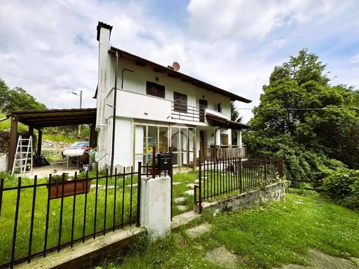 Casa indipendente in vendita a Giaveno