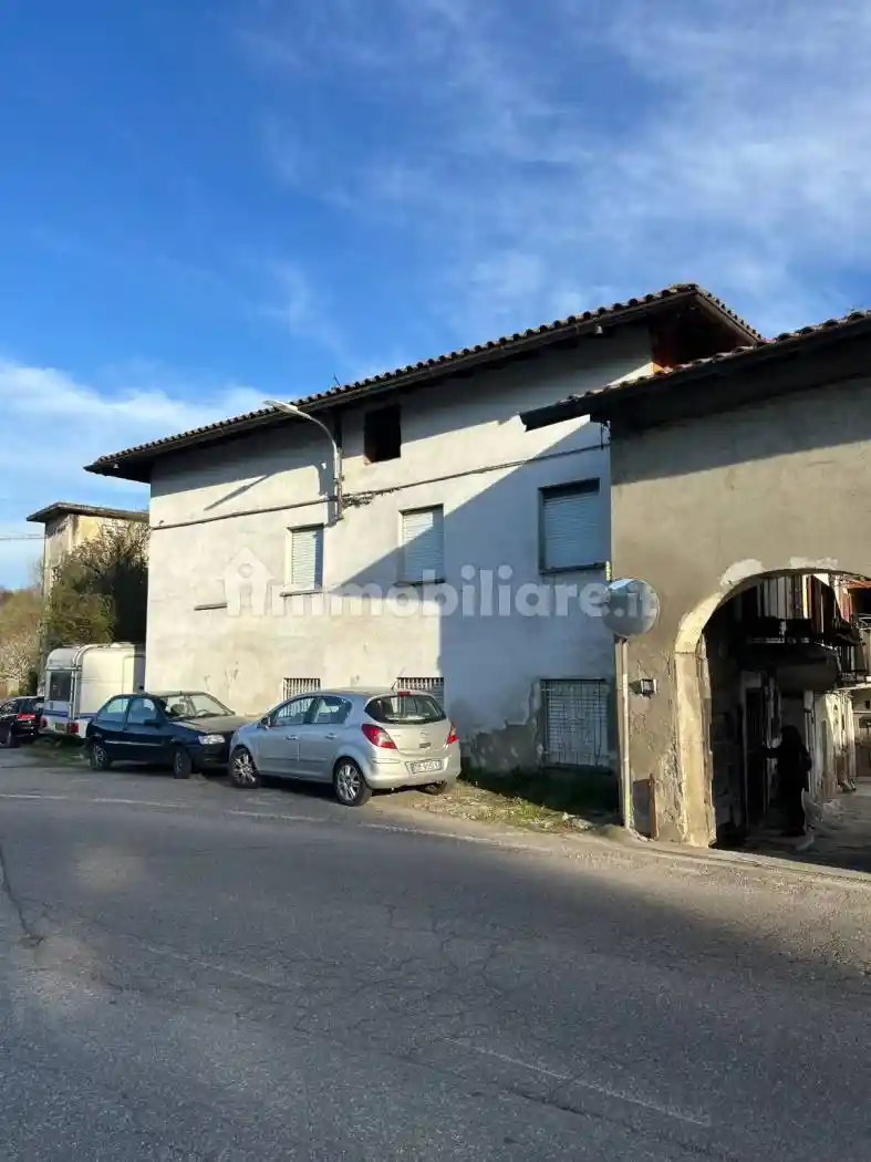 Casa indipendente in vendita a Solbiate Arno