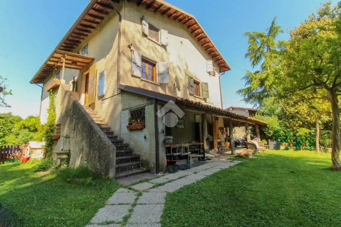 Villa in vendita a Villanuova sul Clisi