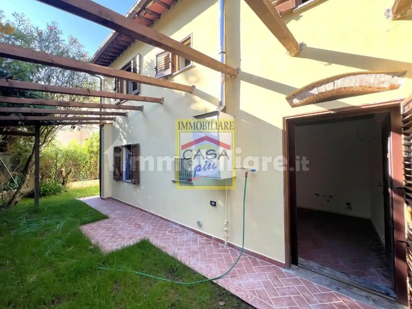Casa indipendente in vendita a Pisa