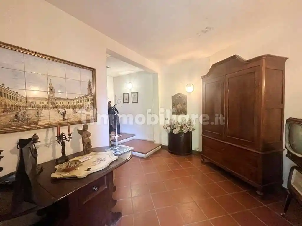 Casa indipendente in vendita a Modena