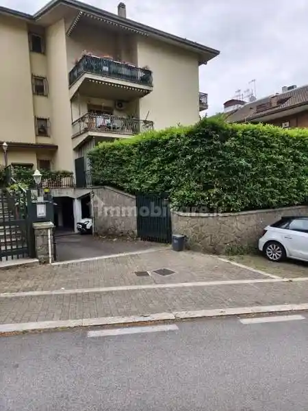 Appartamento in vendita a Grottaferrata