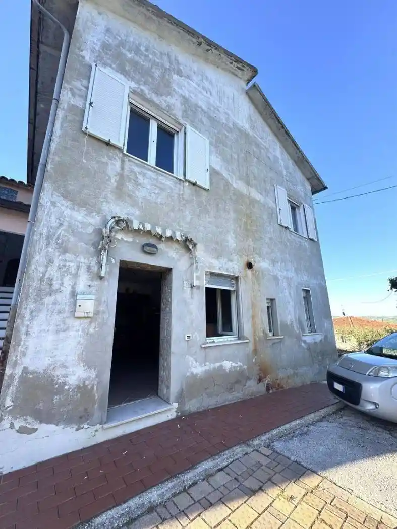 Appartamento in vendita a Montegridolfo