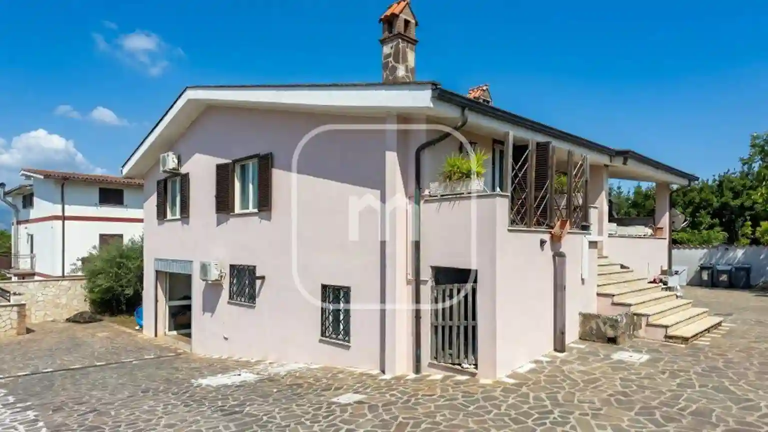 Villa - foto 2