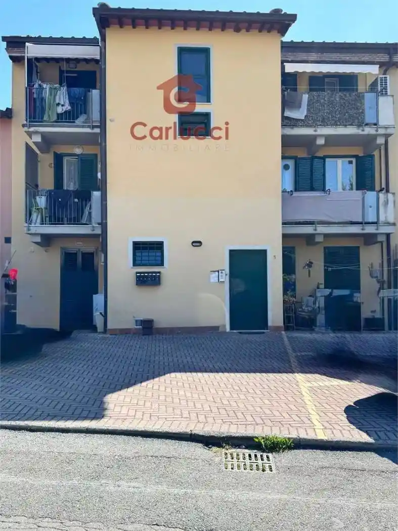 Appartamento in vendita a Uzzano