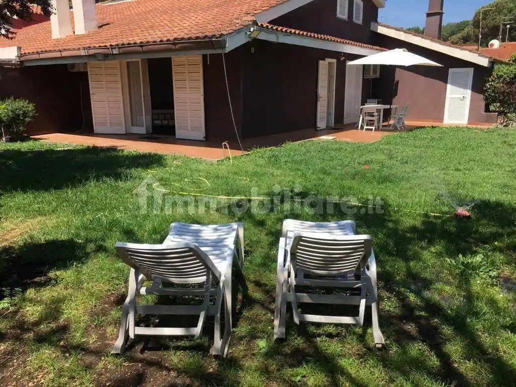 Casa indipendente in affitto a Ladispoli