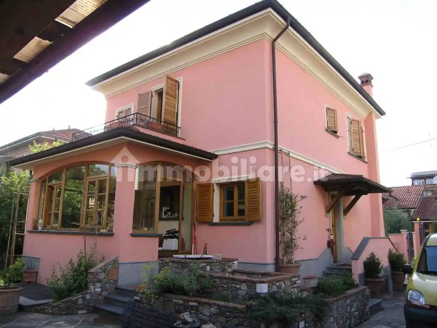 Villa in vendita a Sarzana