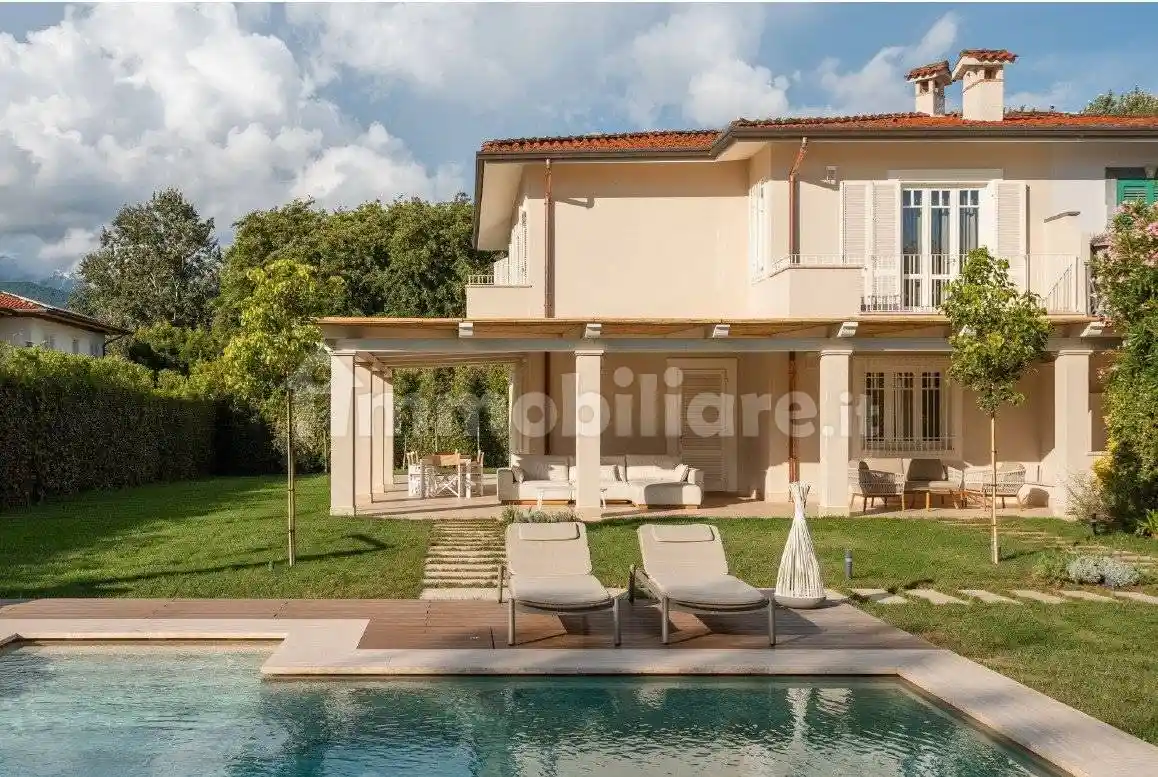Villa in affitto a Forte dei Marmi