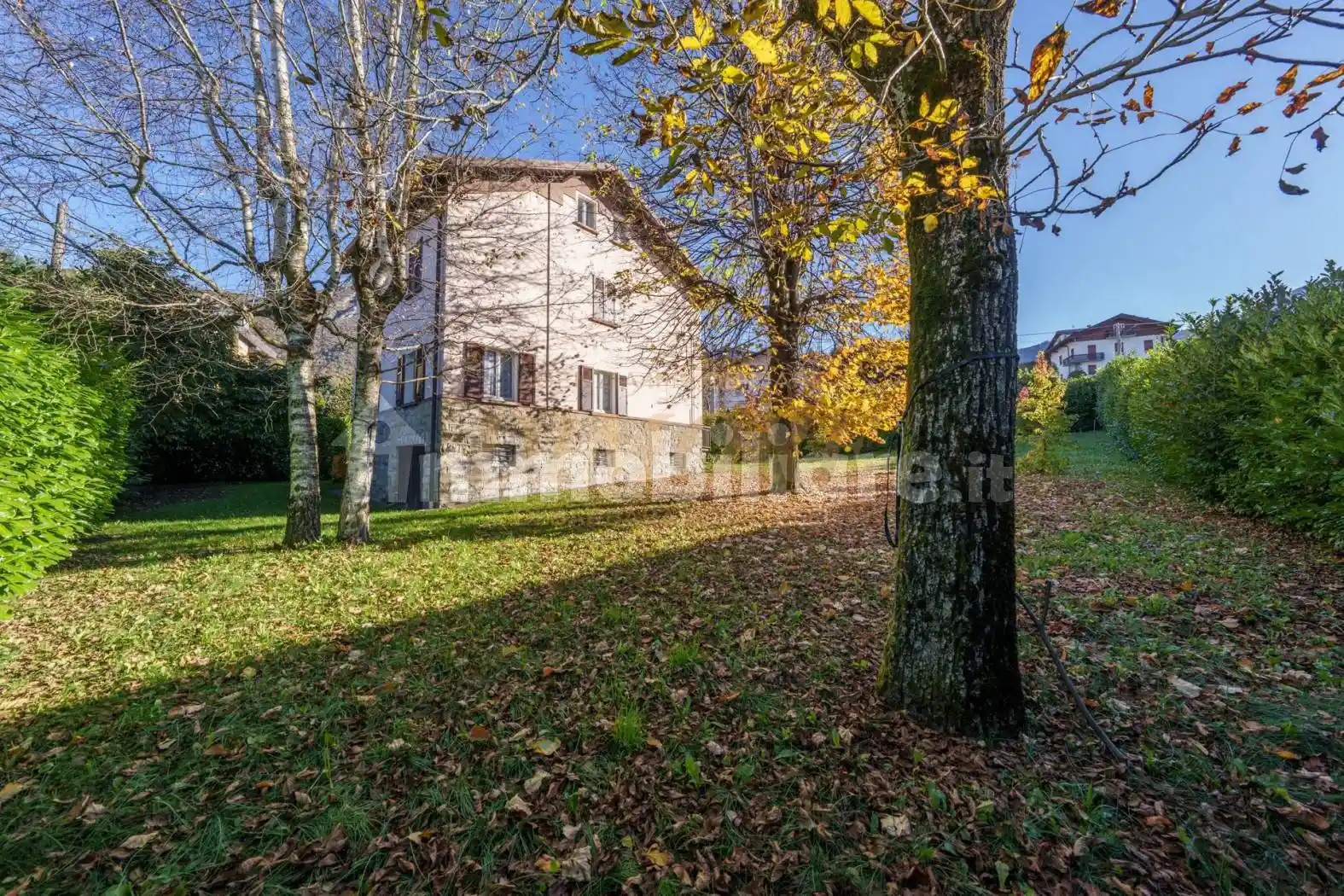Villa in vendita a Cremeno