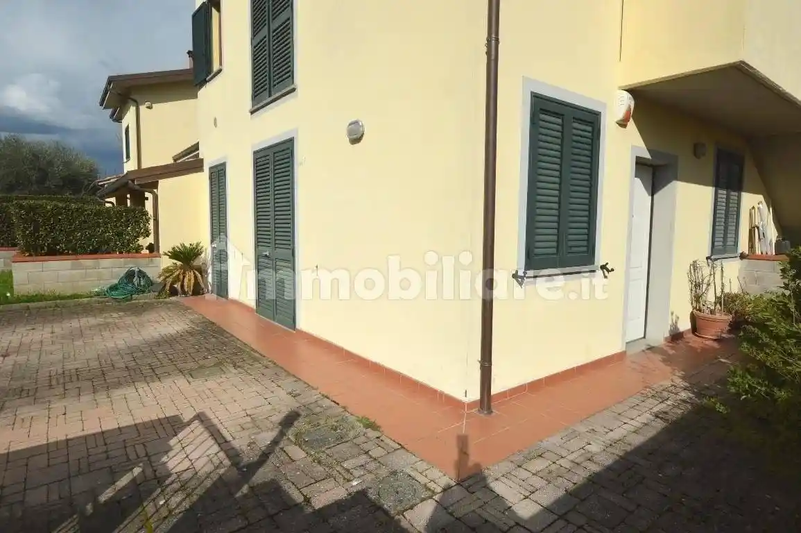 Appartamento in vendita a Lucca