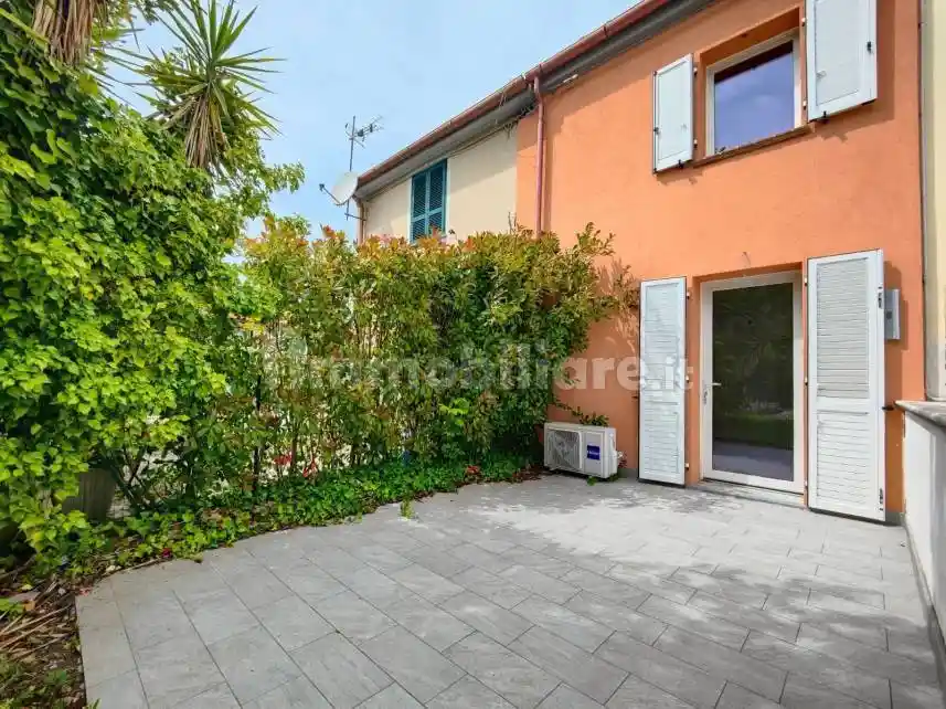 Casa indipendente in vendita a San Giuliano Terme