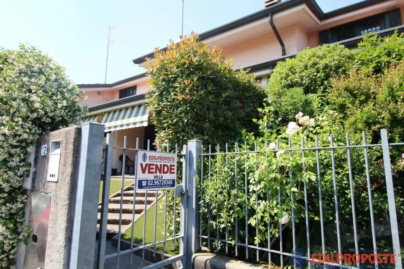 Villa - foto 2