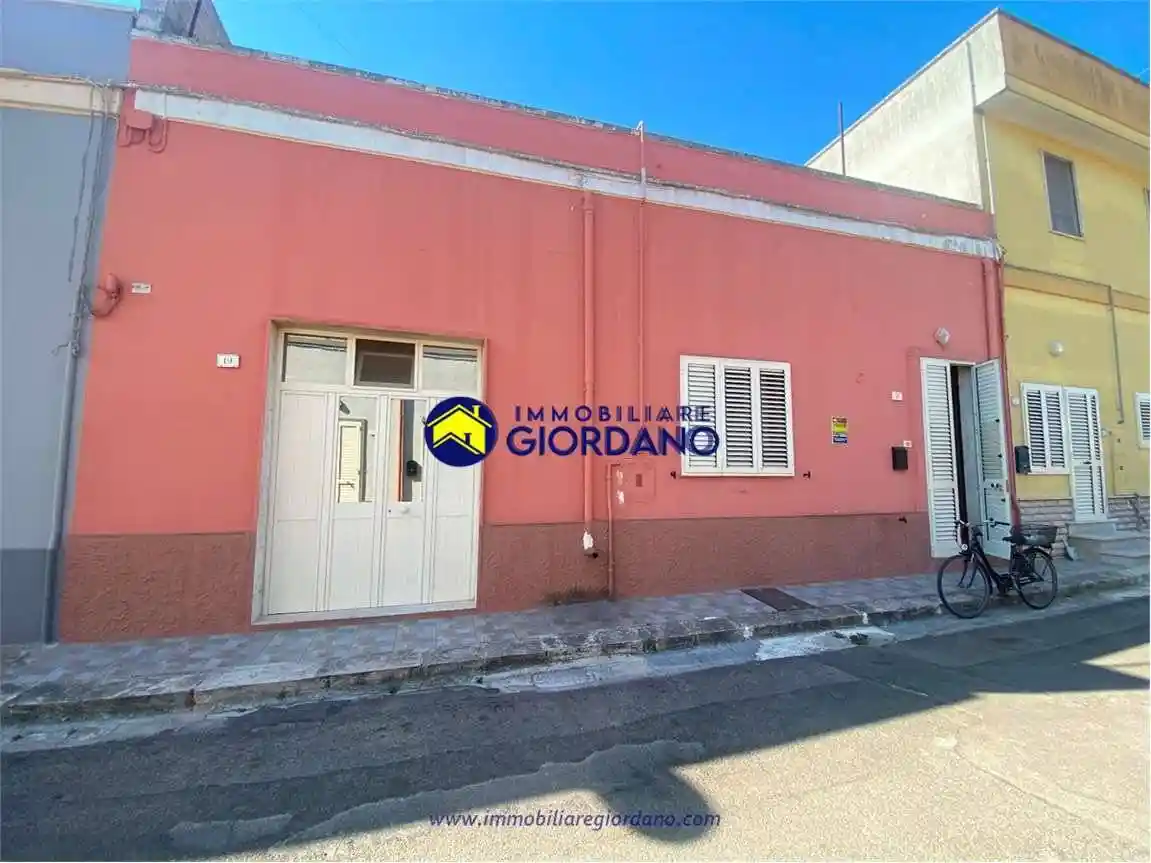 Casa indipendente in vendita a Squinzano