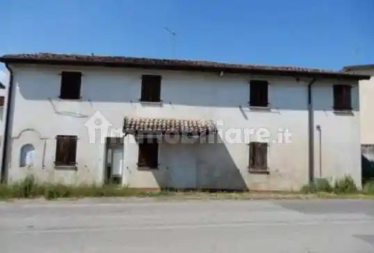 Casa indipendente in vendita a Loria