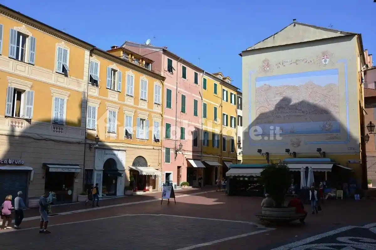Appartamento in affitto a Imperia
