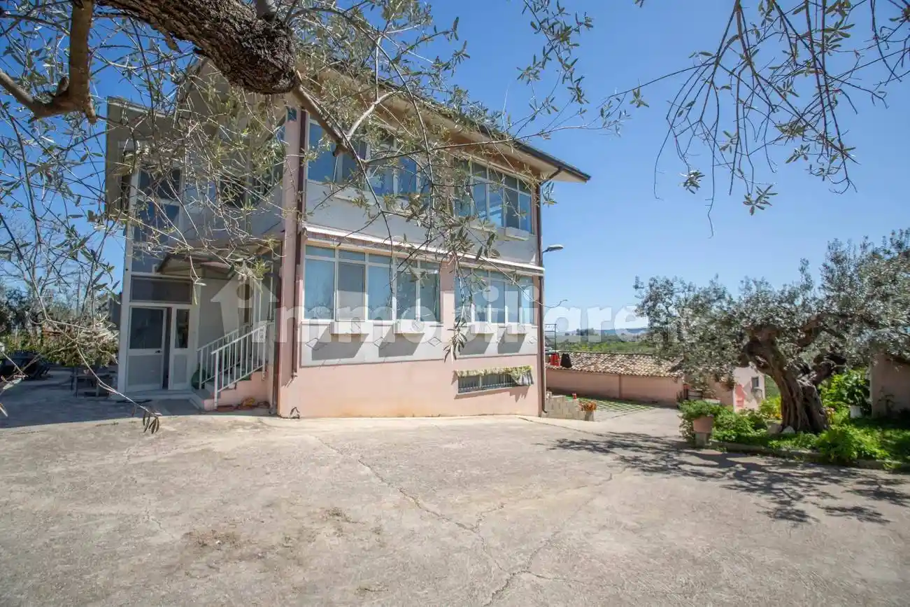 Casa indipendente in vendita a Pianella