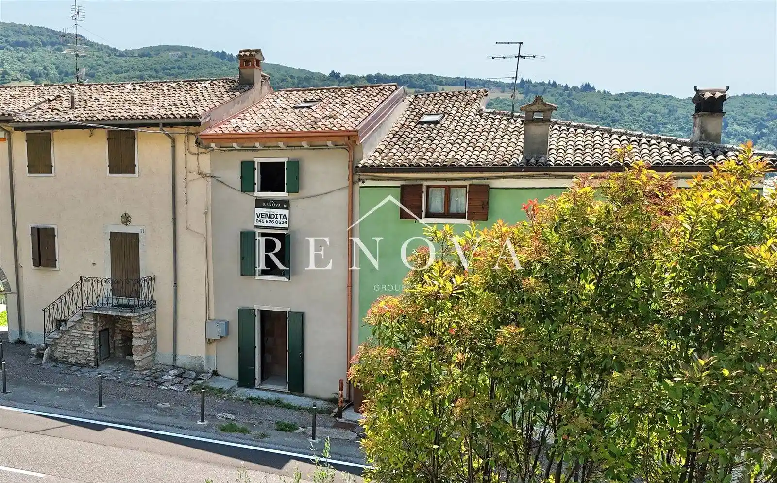 Rustico - Casale in vendita a Caprino Veronese