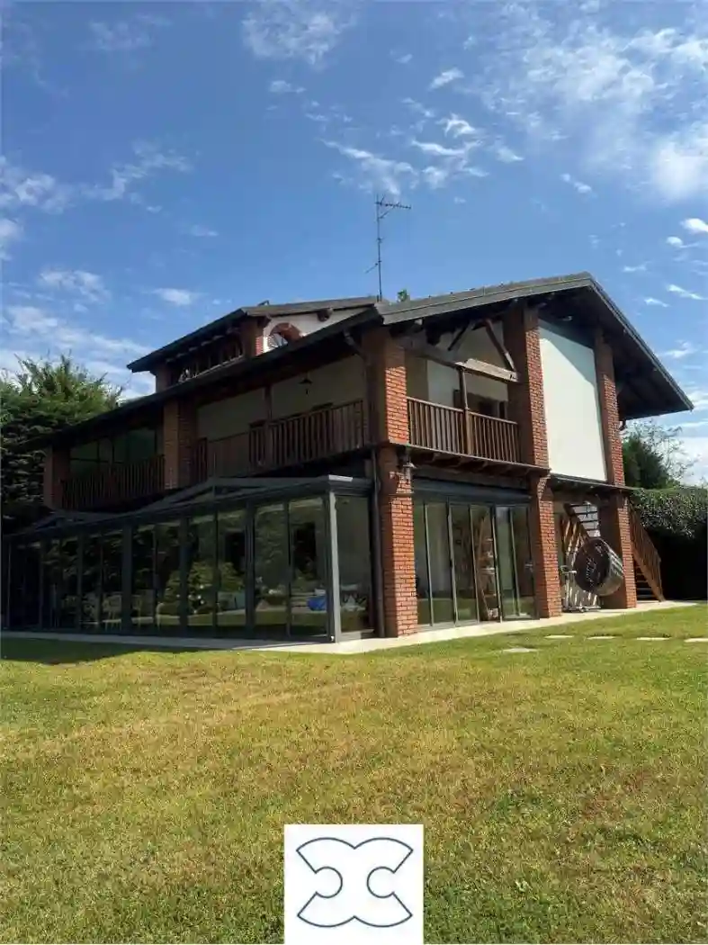 Villa - foto 2