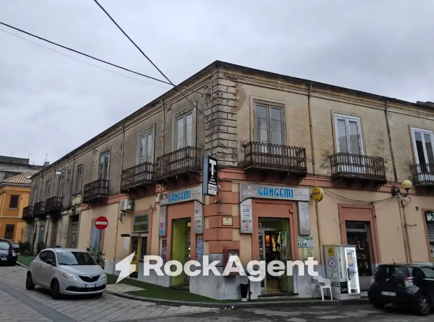 Palazzo - Edificio in vendita a Cittanova