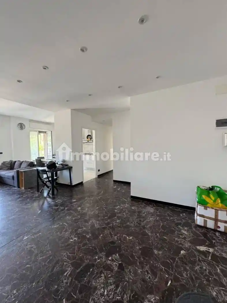 Appartamento in vendita a Genova