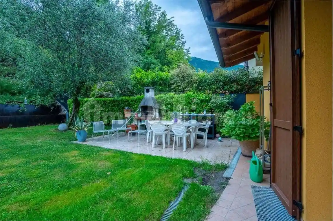 Casa indipendente in vendita a Salò
