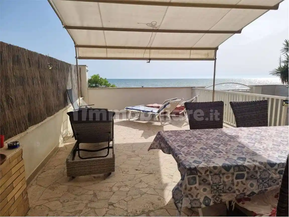 Villa in affitto a Pomezia