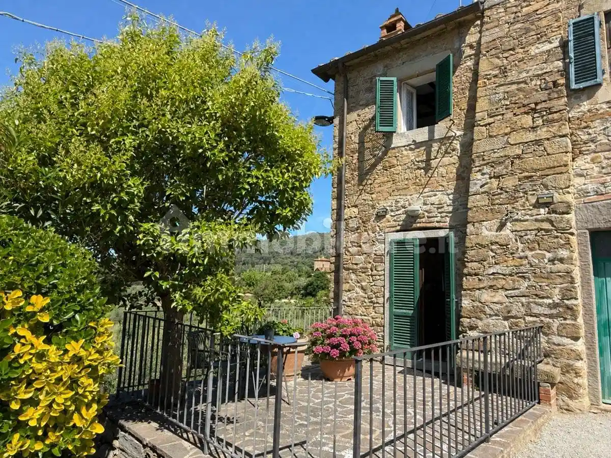 Rustico - Casale in vendita a Cortona