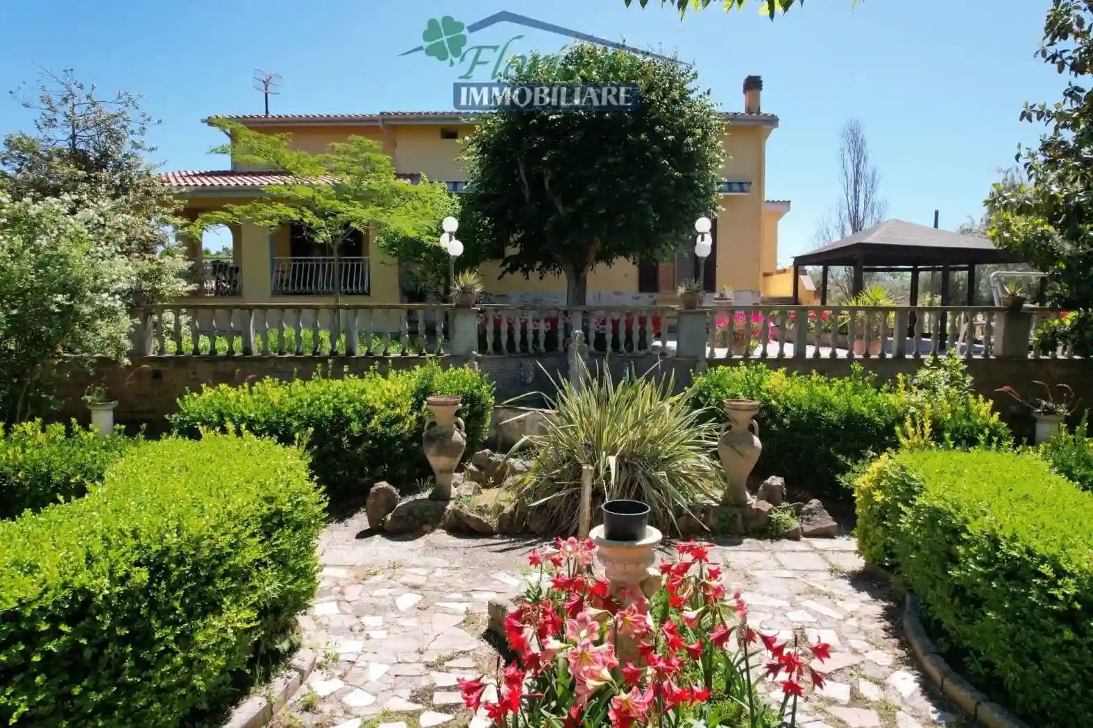 Villa - foto 2