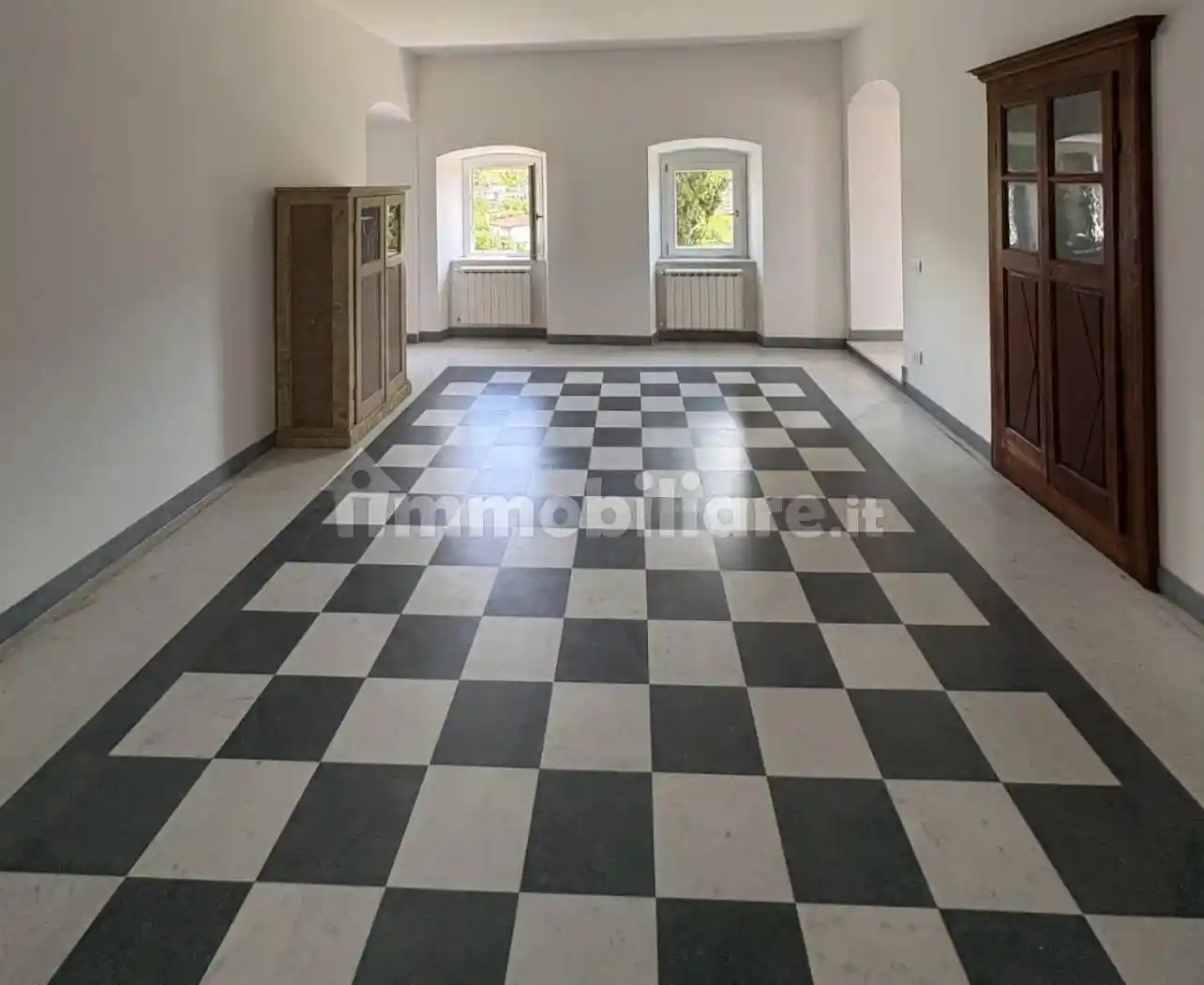 Appartamento in vendita a Carrara