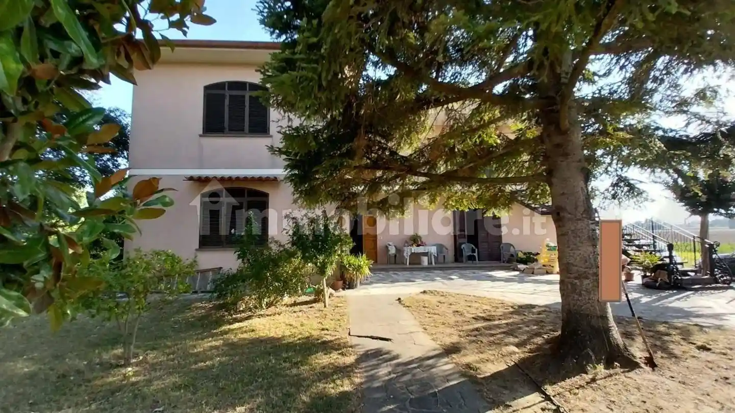 Villa in vendita a San Giuliano Terme