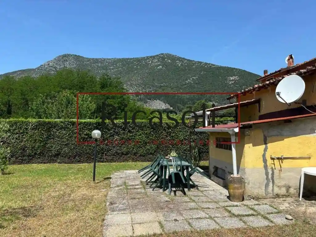 Casa indipendente in vendita a Lucca