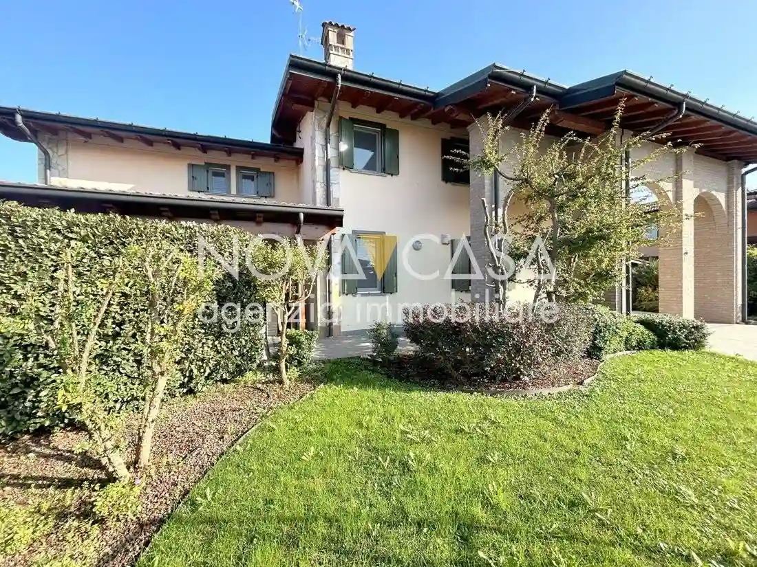 Villa - foto 2