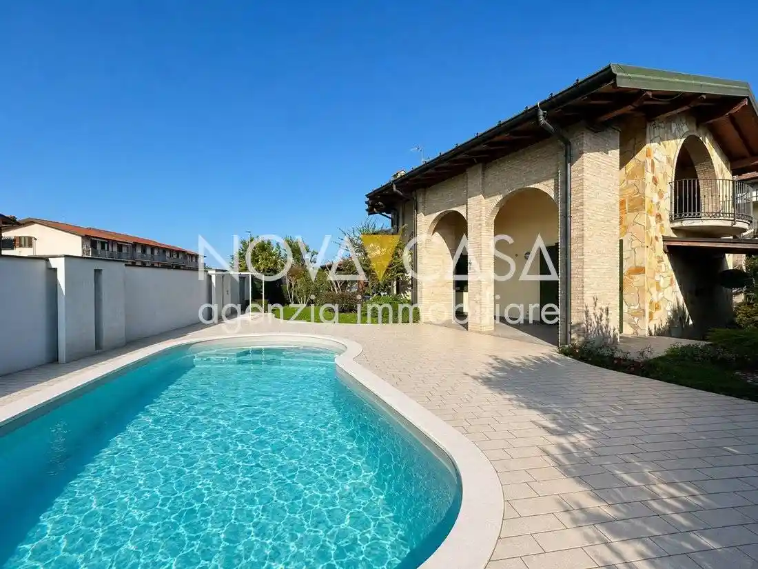 Villa in vendita a Sergnano