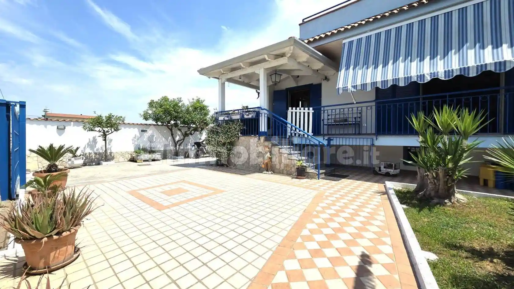 Villa in vendita a Giugliano in Campania
