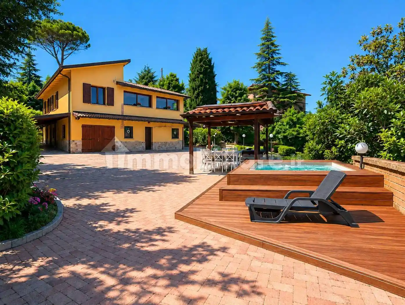 Villa in vendita a Monte San Pietro