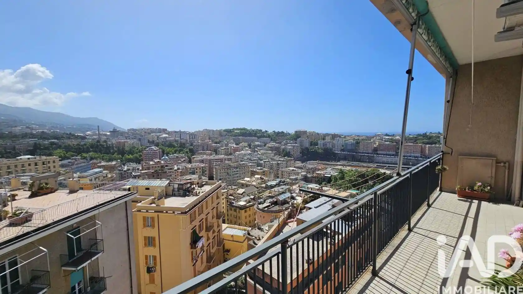 Appartamento in vendita a Genova