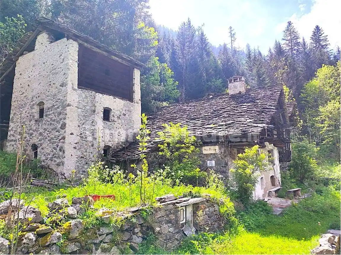 Casa indipendente in vendita a Gressoney-Saint-Jean
