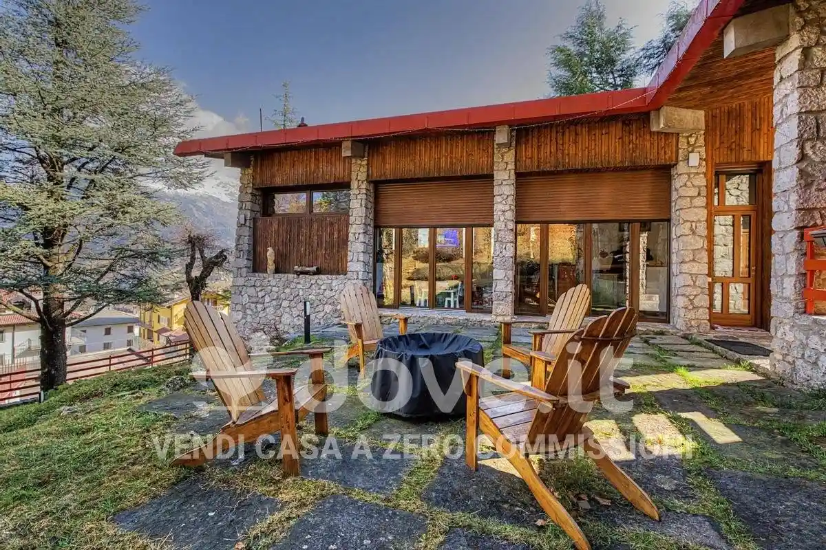Villa in vendita a Oltre il Colle