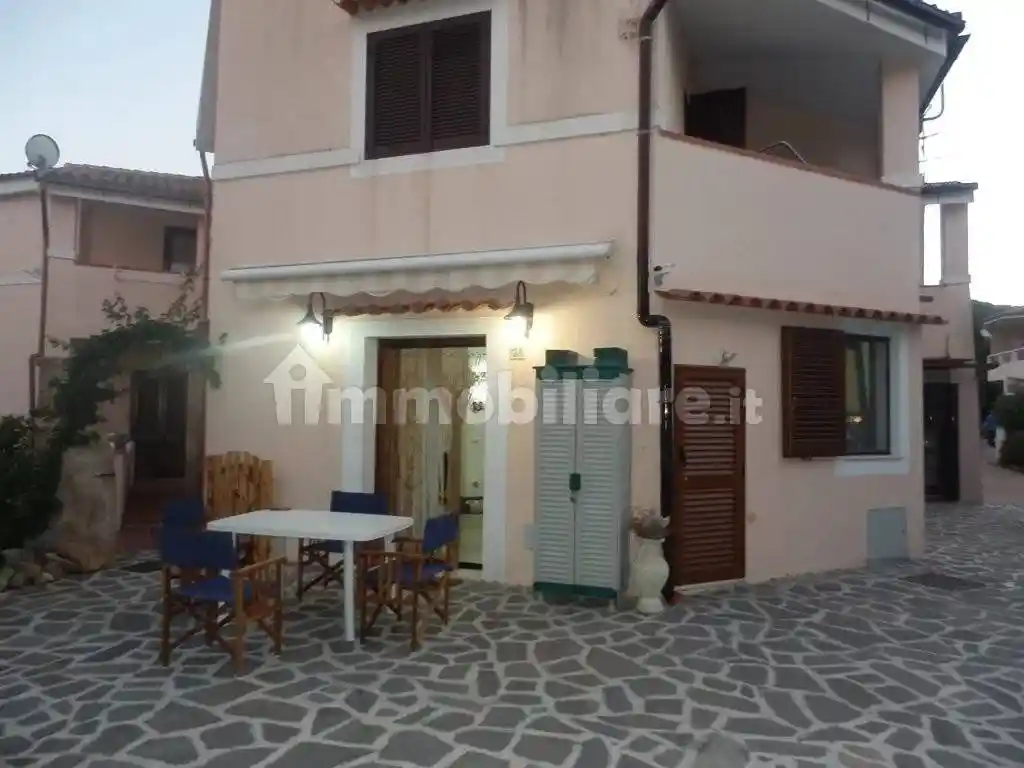 Appartamento in vendita a Arzachena