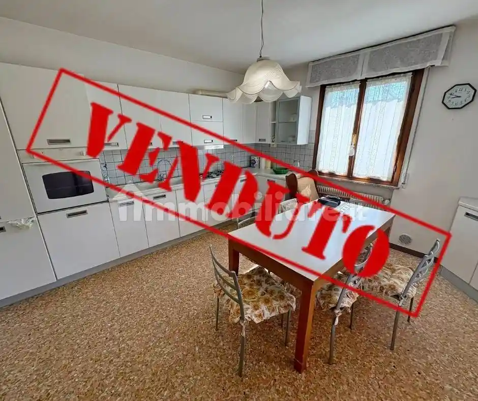 Villa in vendita a Fontanafredda