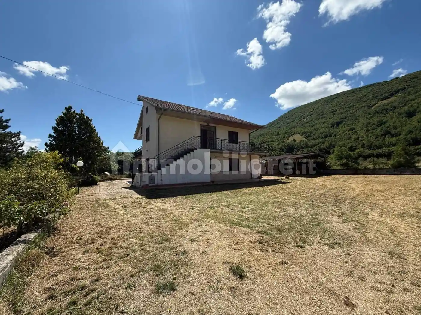 Palazzo - Edificio in vendita a Cagnano Amiterno