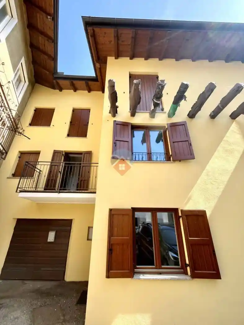 Villa in vendita a Villa Lagarina