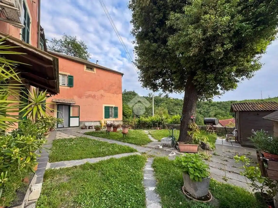 Casa indipendente in vendita a Genova