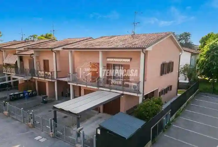Villetta a schiera - foto 2