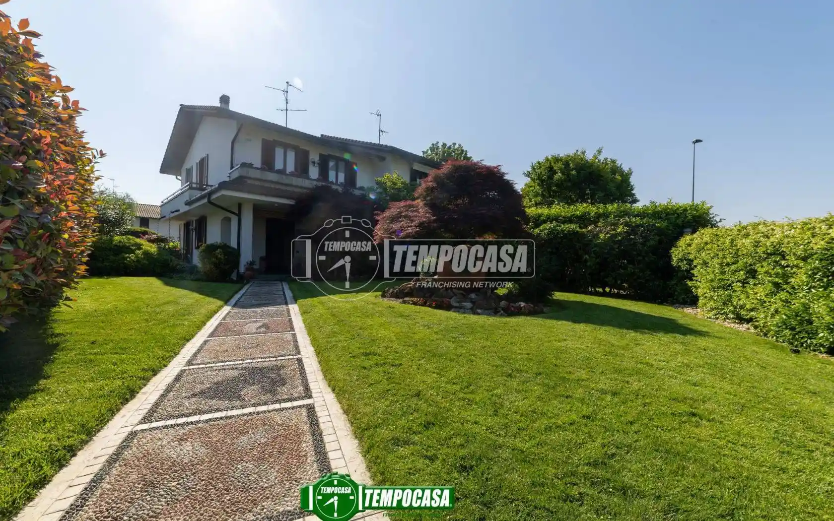 Villa in vendita a Burago di Molgora