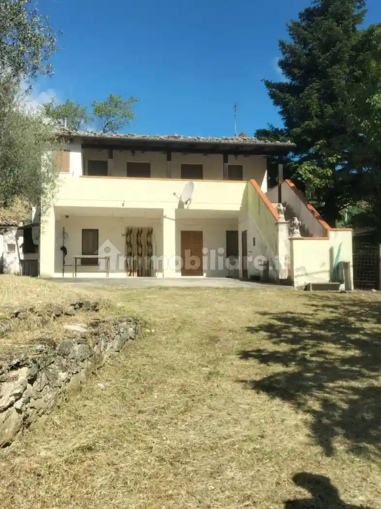 Villa in vendita a Farindola