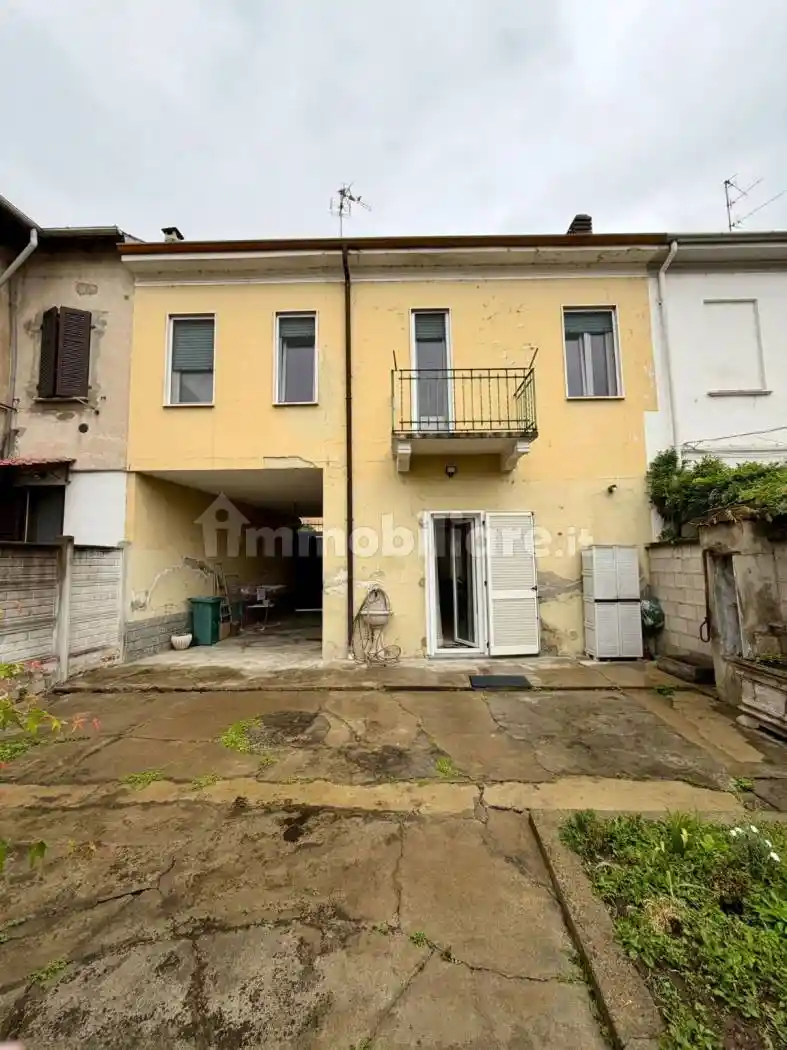 Casa indipendente in vendita a Mortara