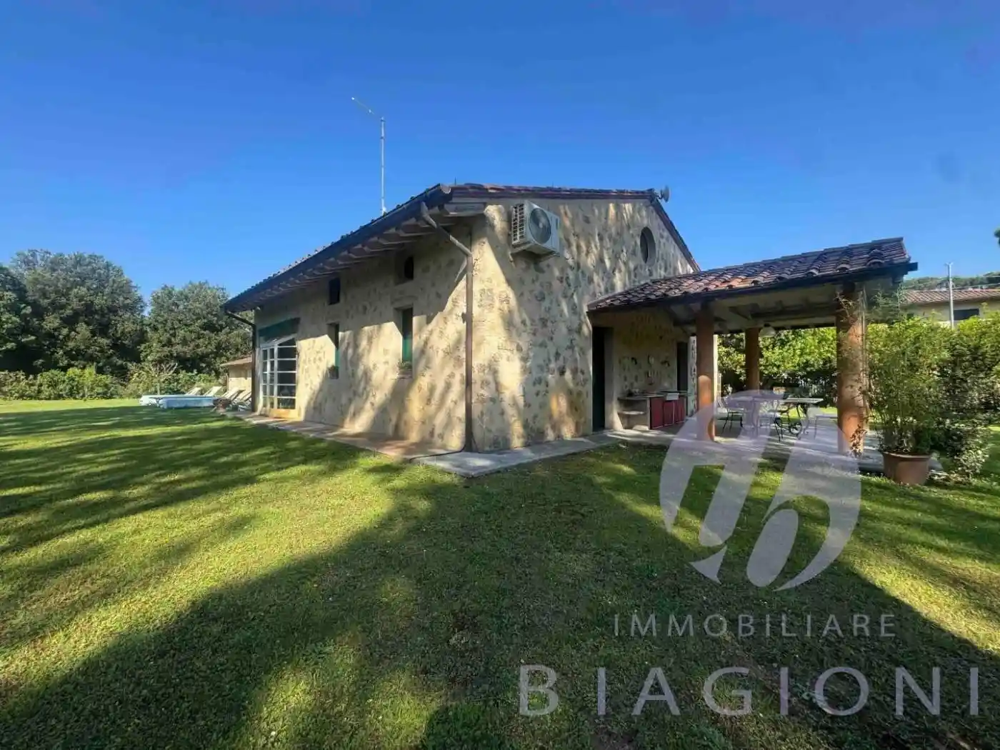 Villa in affitto a Pietrasanta