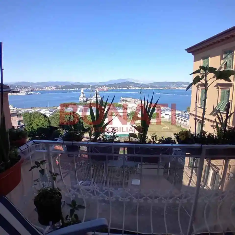 Casa indipendente in vendita a La Spezia