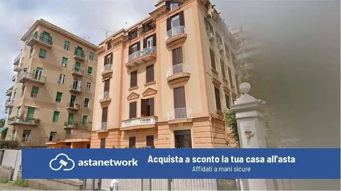 Appartamento in vendita a Napoli